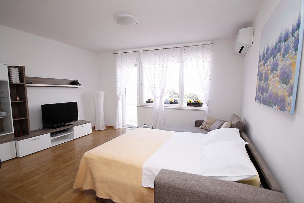 City Center Accommodation Zara Esterno foto