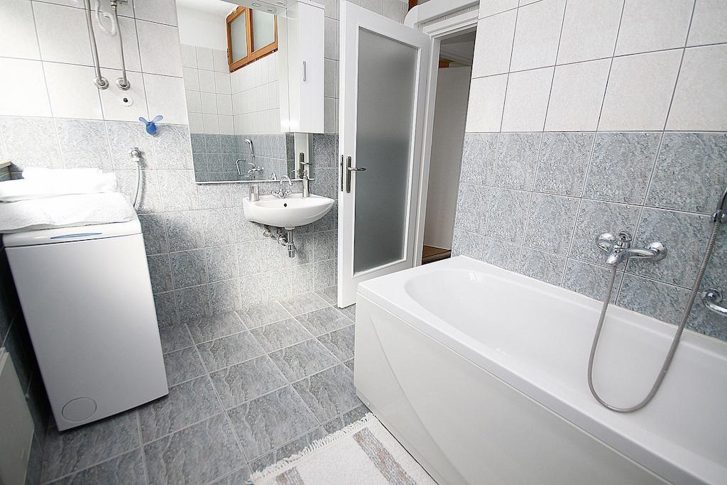 City Center Accommodation Zara Camera foto