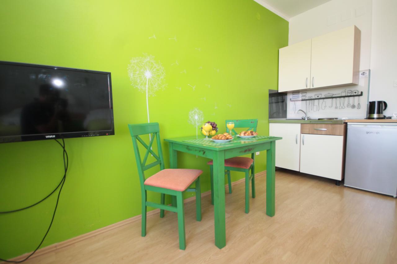 City Center Accommodation Zara Esterno foto